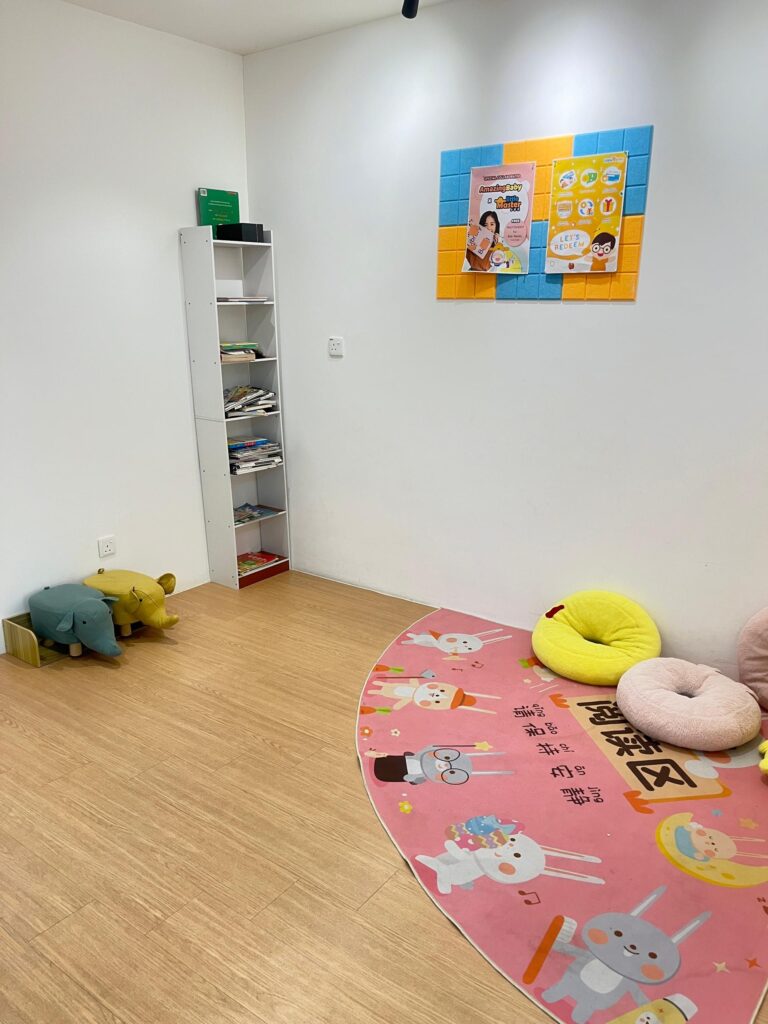 PIC 13 LITTLE MASTER CLASS ROOM