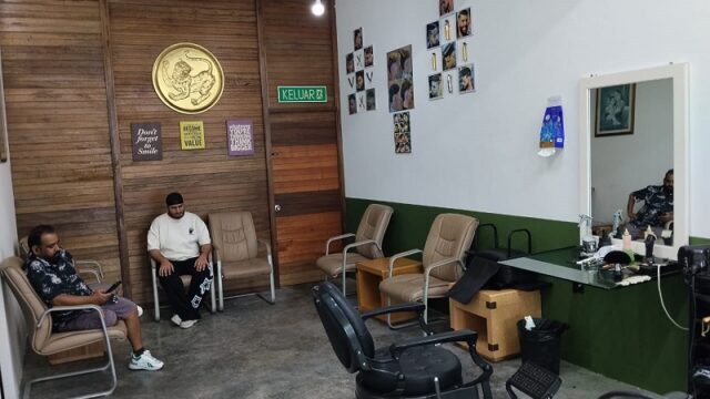 Kedai Gunting Rambut-3