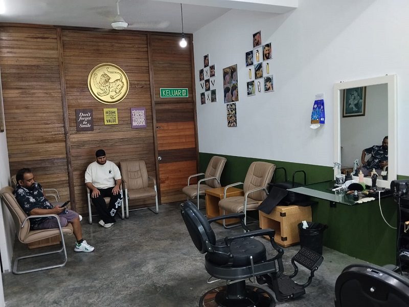 Kedai Gunting Rambut-3