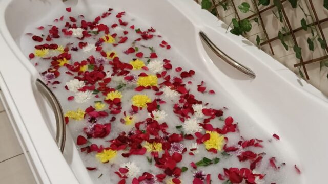 aura 2 mandi bunga