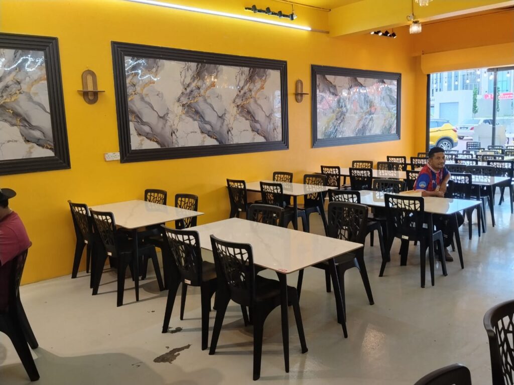 yana inside 1